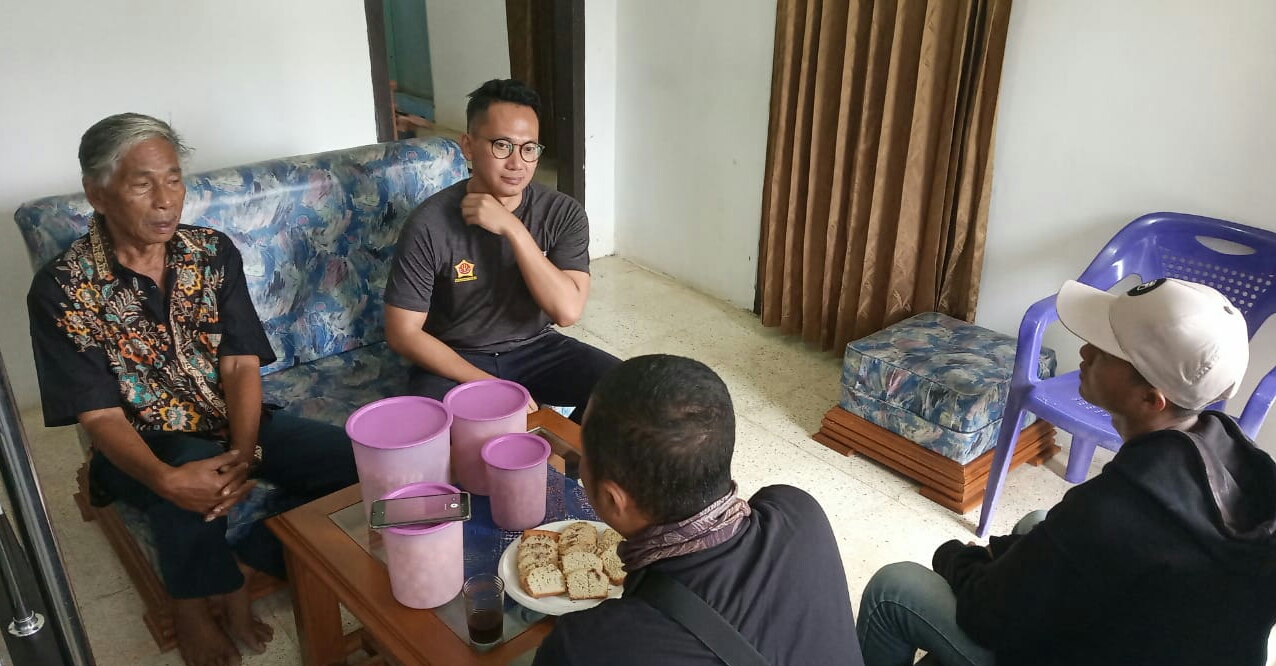 Ulus Rusdiana, 33, salah satu WNI yang sudah tiba di kediamannya di Tasikmalaya.