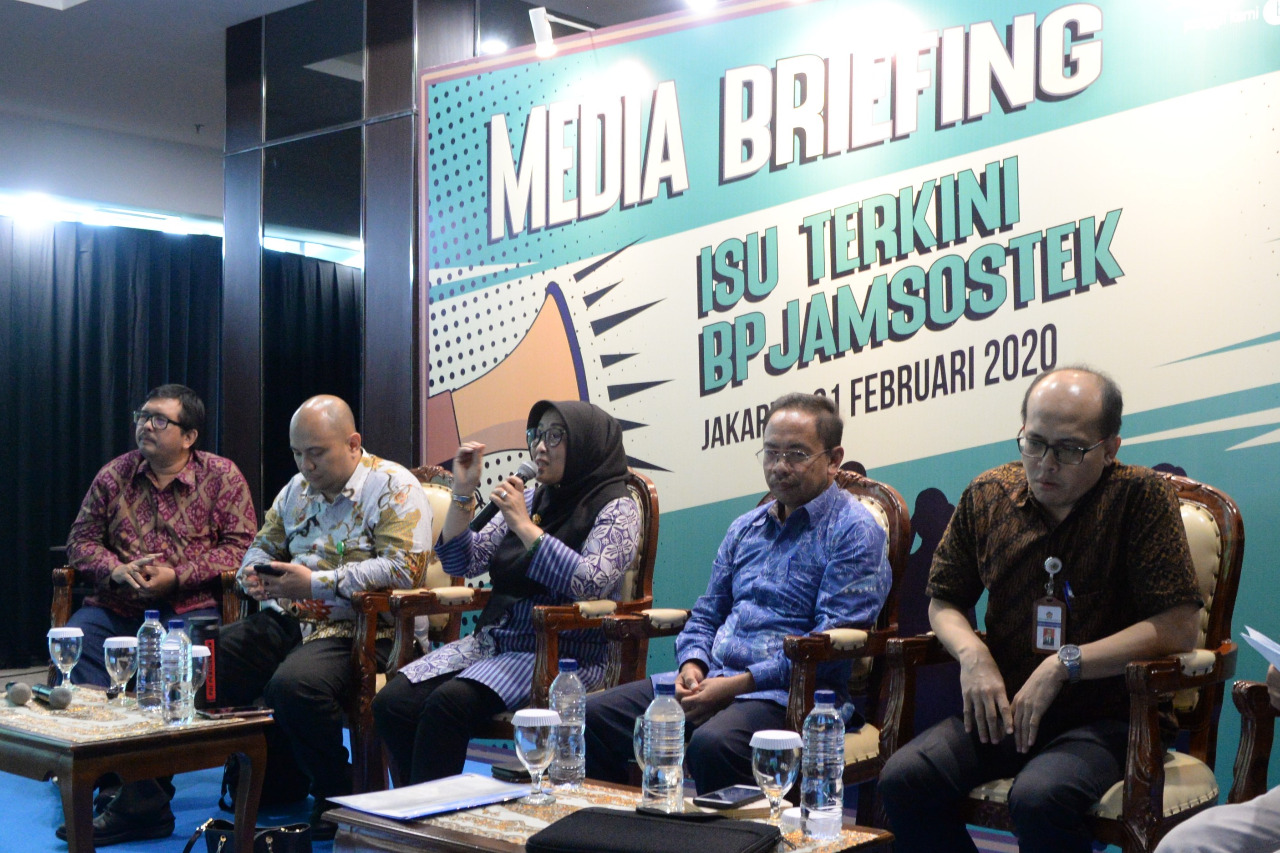 Acara Media Breifing bertajuk 'Isu Terkini BP JAMSOSTEK' di Jakarta, Jumat (21/2).