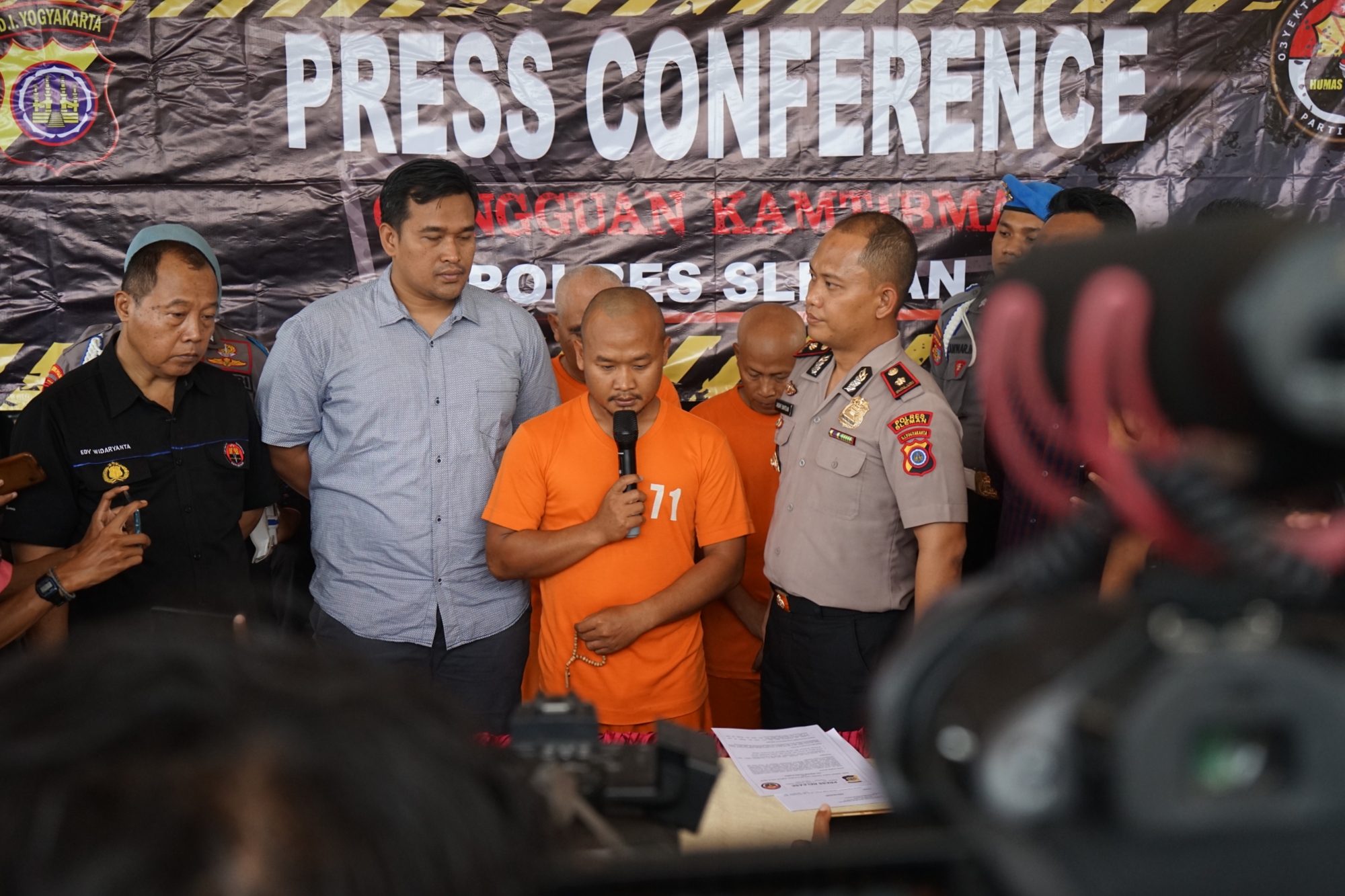 Tersangka tergedi Sungai Sempor saat konperensi pers