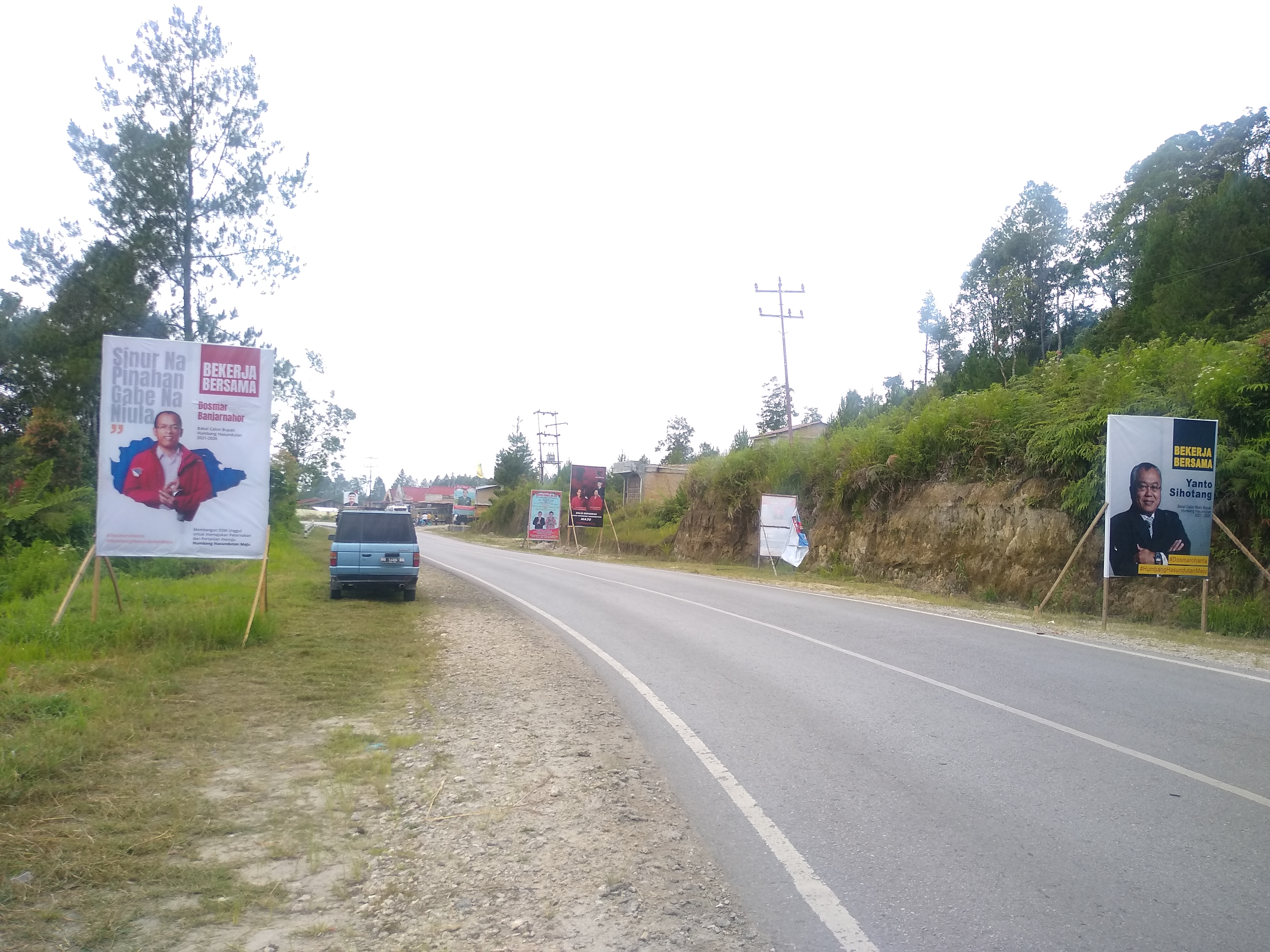 Baliho balom bupati humbang hasundutan marak