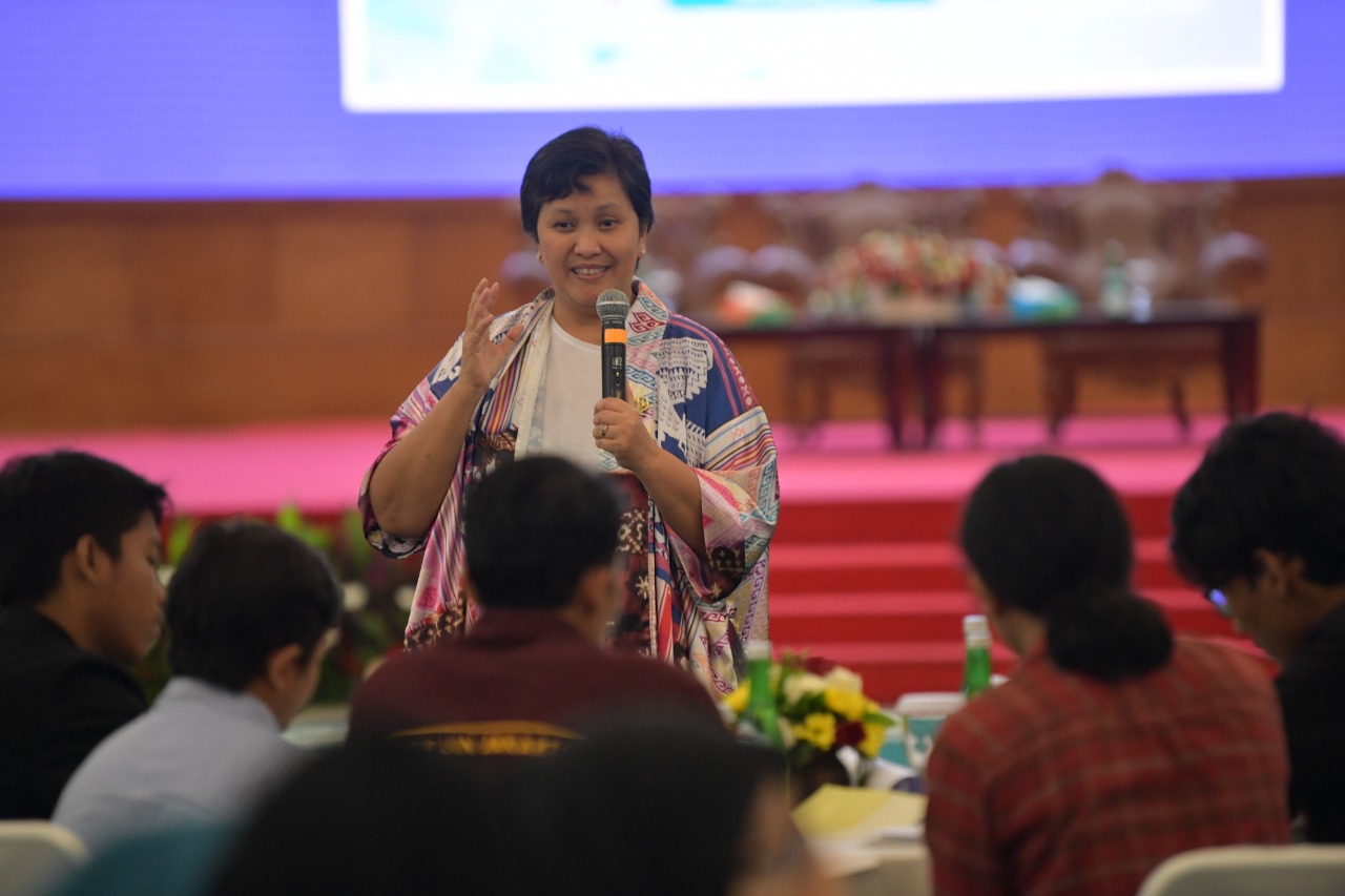 Wakil Ketua MPR RI, Lestari Moerdijat, tengamenyosialisasikan empat konsensus kebangsaan kepada Pergerakan Mahasiswa Islam Indonesia (PMII).