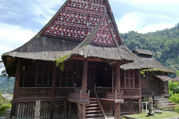 Rumah Adat Bagas Godang