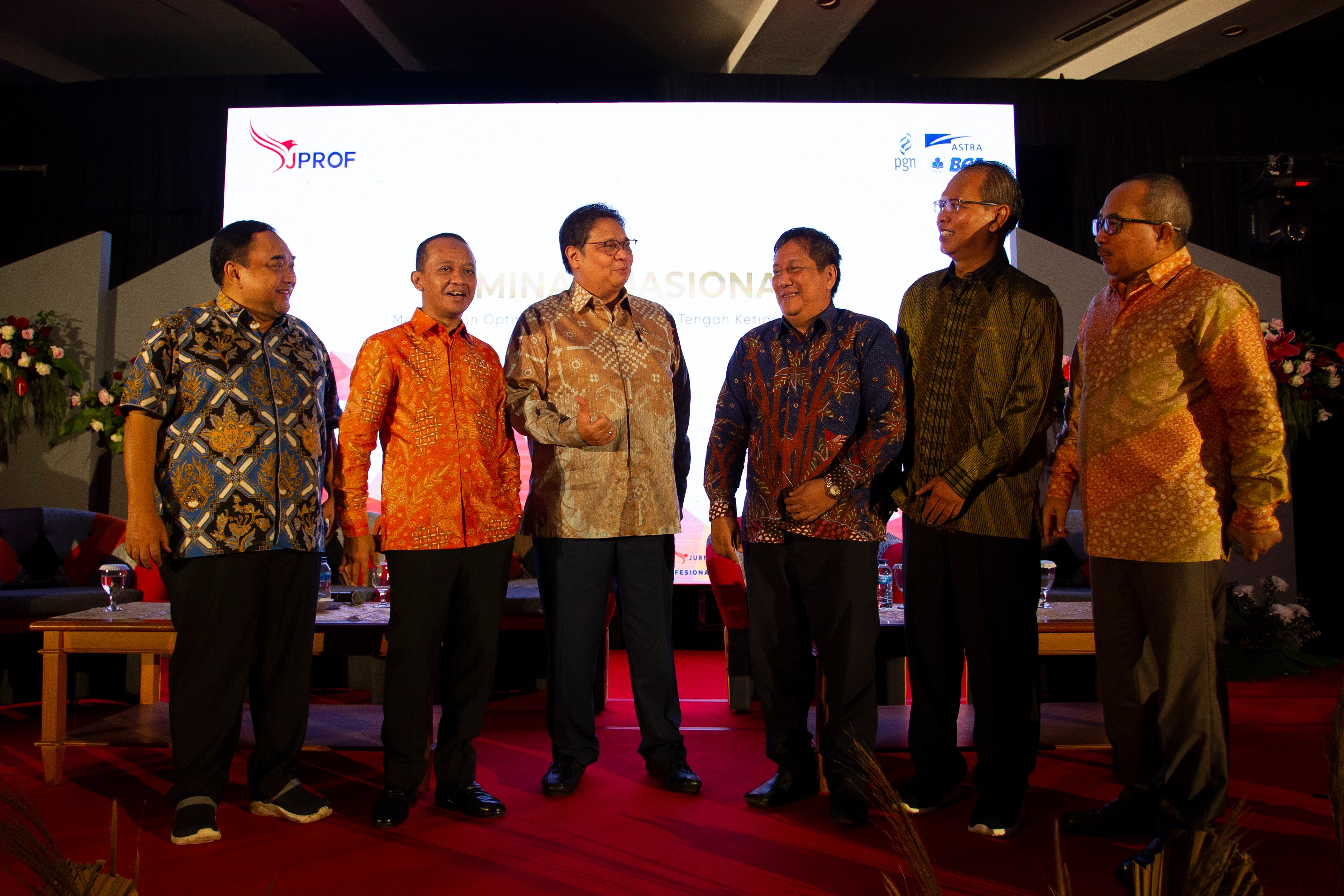 Para Pembicara Seminar Nasional  Membangun Optimisme dan Peluang yang diselenggarakan Jurnalisme Profesional (Jprof)