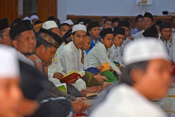 Tahlil wafatnya KH Salahuddin Wahid