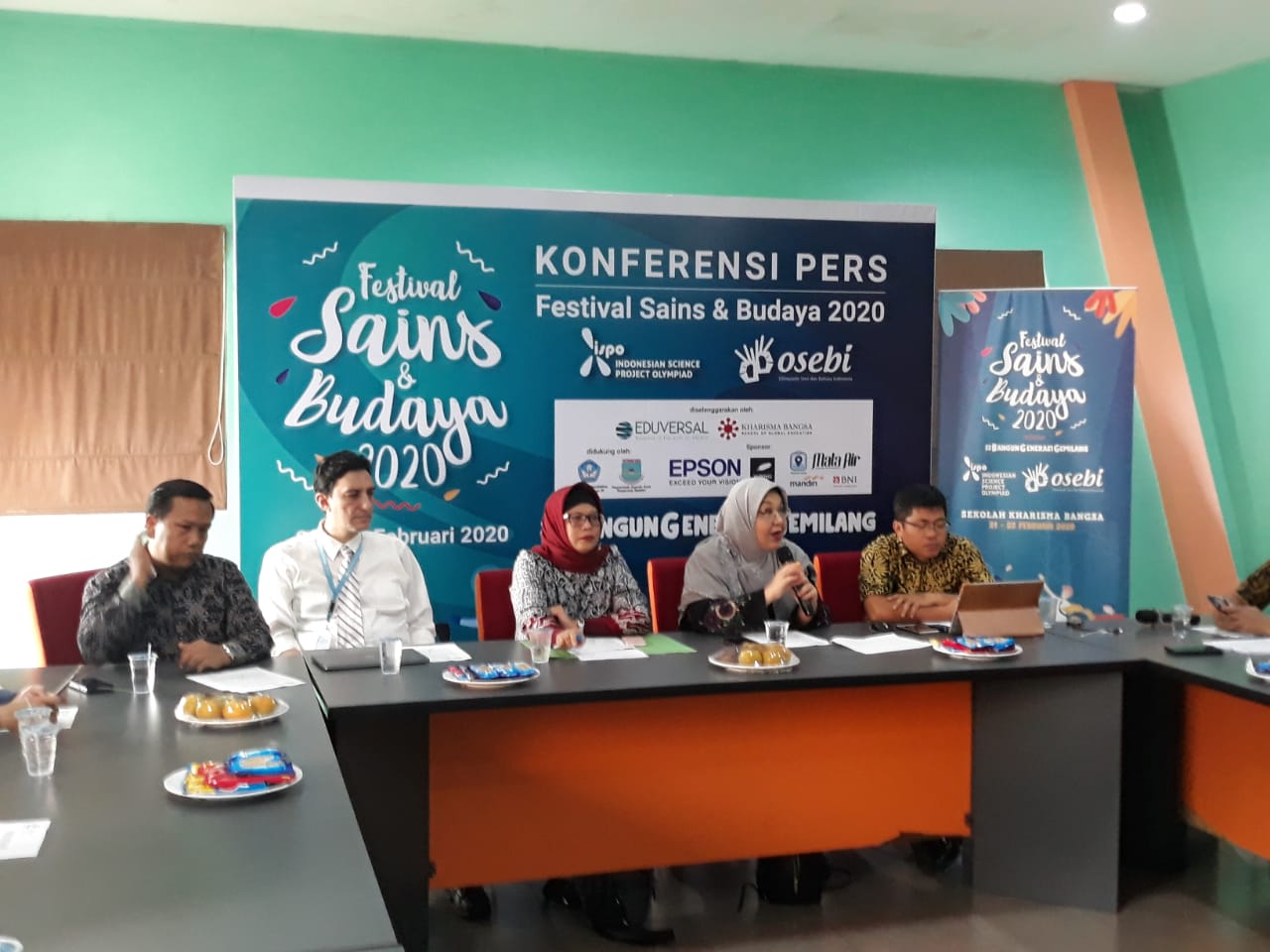 Pengumuman Festival Sains dan Budaya di Sekoilah Kharisma Bangsa