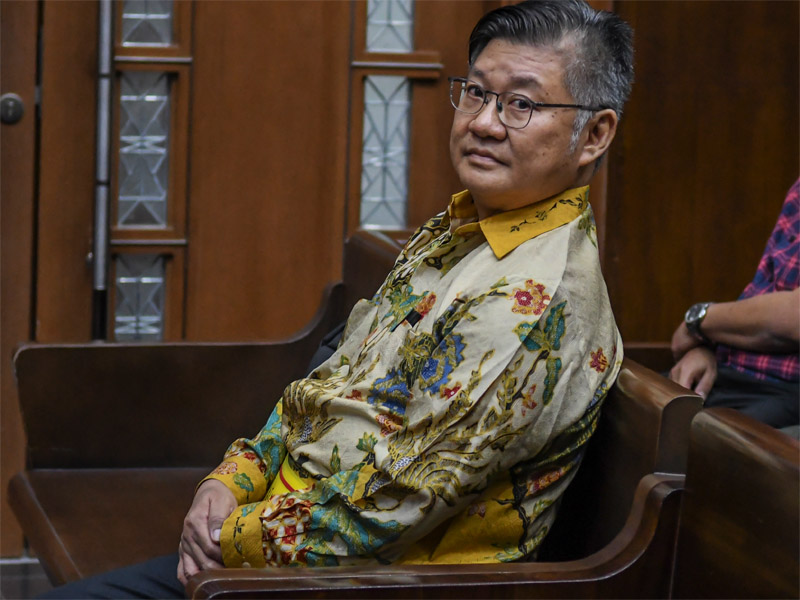 Terdakwa kasus suap pemeriksaan atas restitusi pajak PT Wahana Auto Ekamarga (WAE) tahun pajak 2015 dan 2016 Darwin Maspolim.