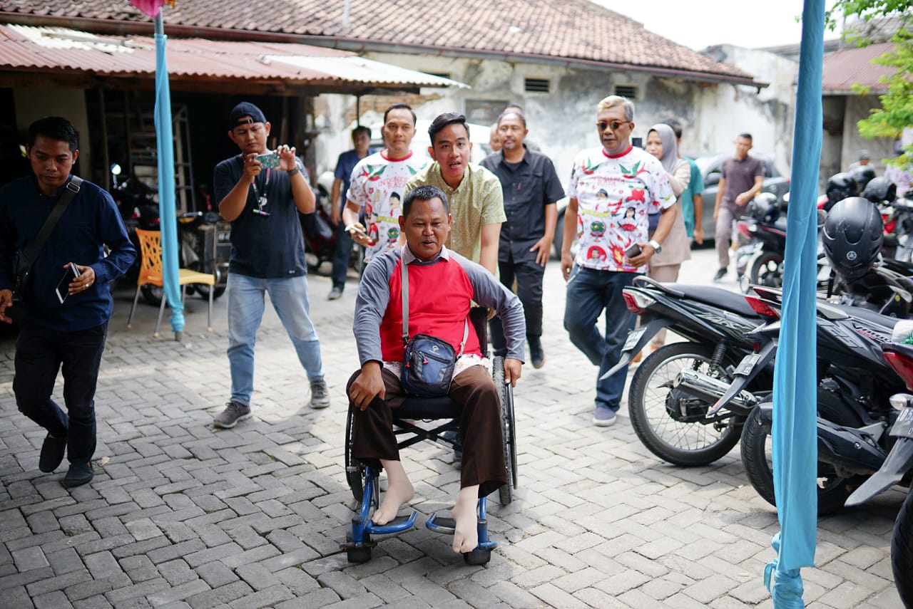 Gibran Rakabuming Raka mulai blusukan dan memperkenalkan dirinya untuk maju Pilwakot Solo 2020