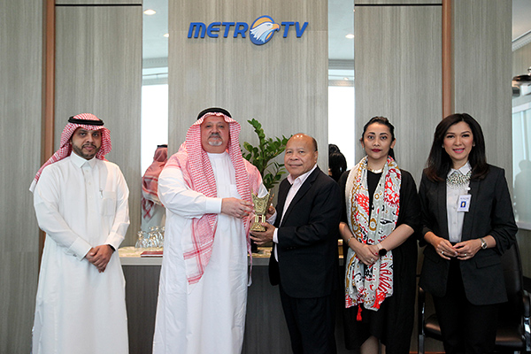 Duta Besar Arab Saudi untuk Indonesia, Esam A Abid Althagafi saat berkunjung ke kantor Media Group