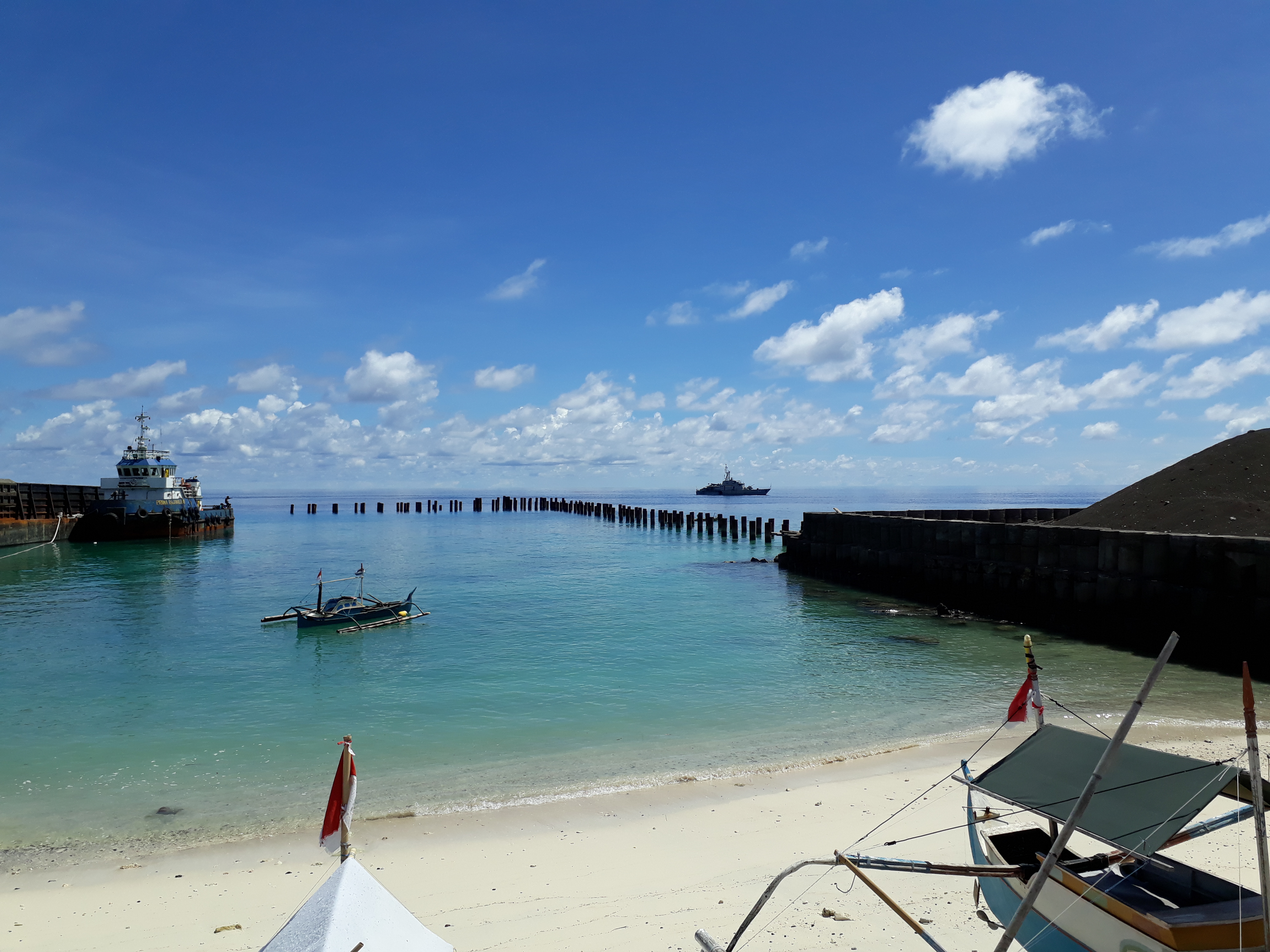 Perairan Pulau Miangas, Sulawesi Utara. Pulau Miangas diguncang gempa tektonik dengan kekuatan 6,1 SR, Kamis (6/2/2020) pukul 20.40 WITA. 