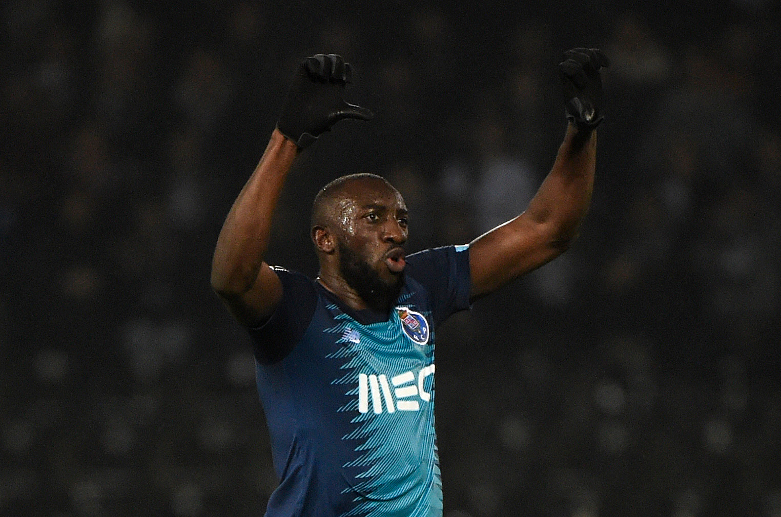 Moussa Marega bereaksi setelah menjadi korban serangan rasisme dari pendukung Vitoria Guimaraes