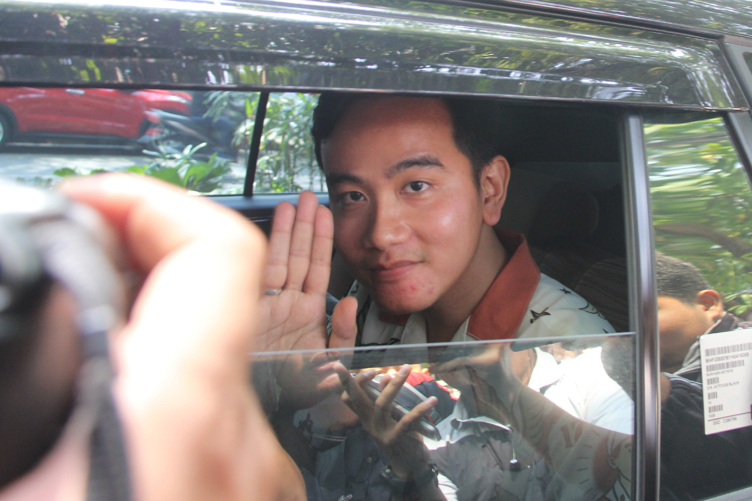 Apapun Putusan PDIP, Golkar Pastikan Dukung Gibran di Pilkada