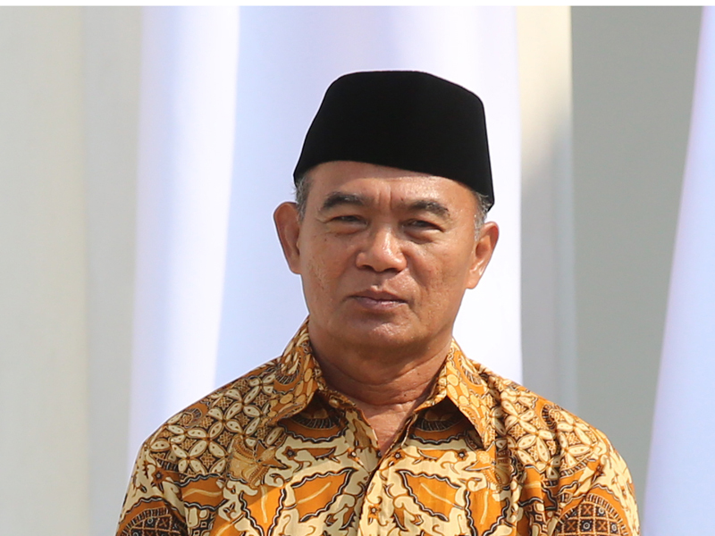 Karakter dan Literasi dalam Pedagogi Siber