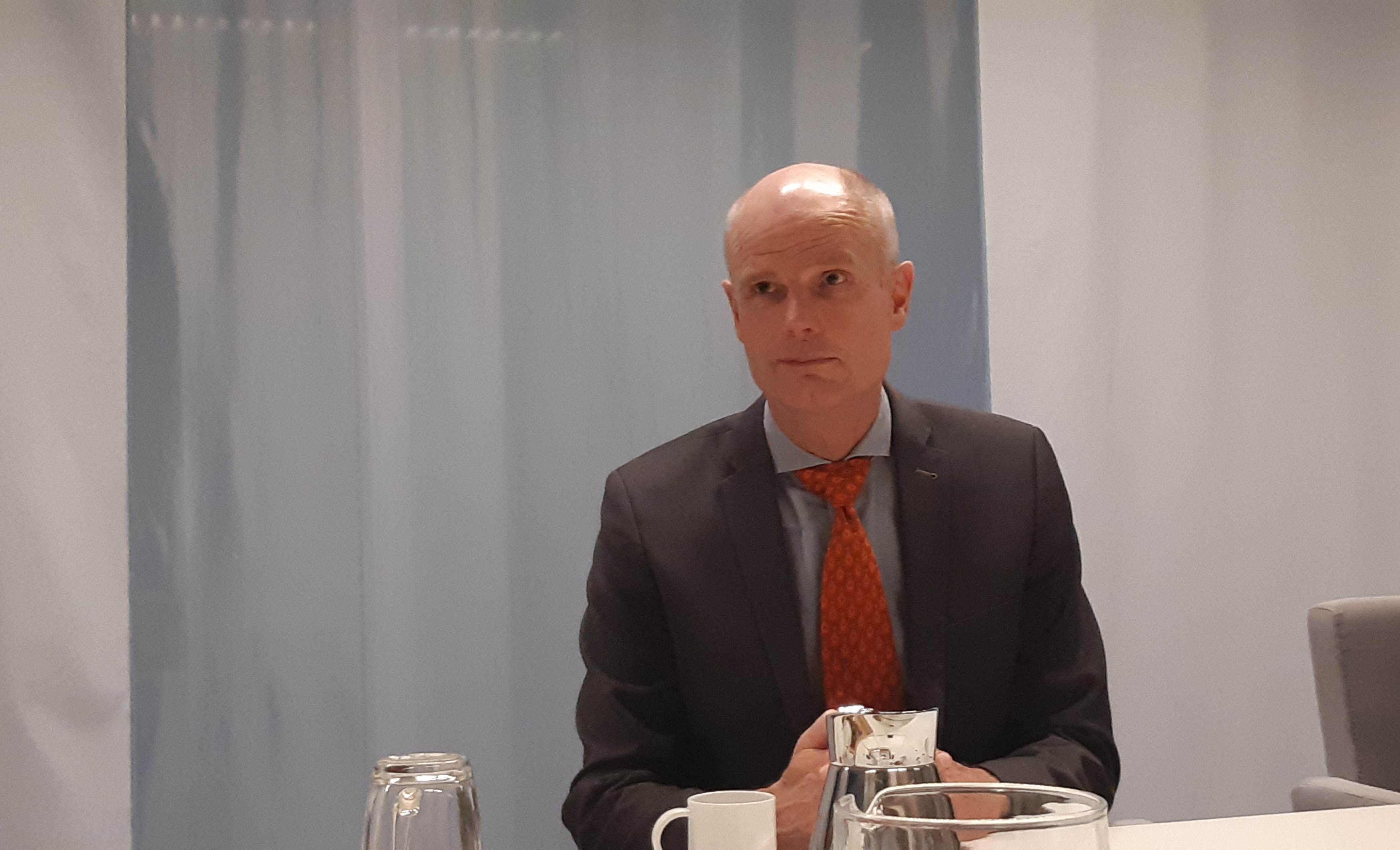 Menteri Luar Negeri Belanda, Stef Blok, berbincang dengan sejumlah jurnalis asal Indonesia di Den Haag, Belanda.