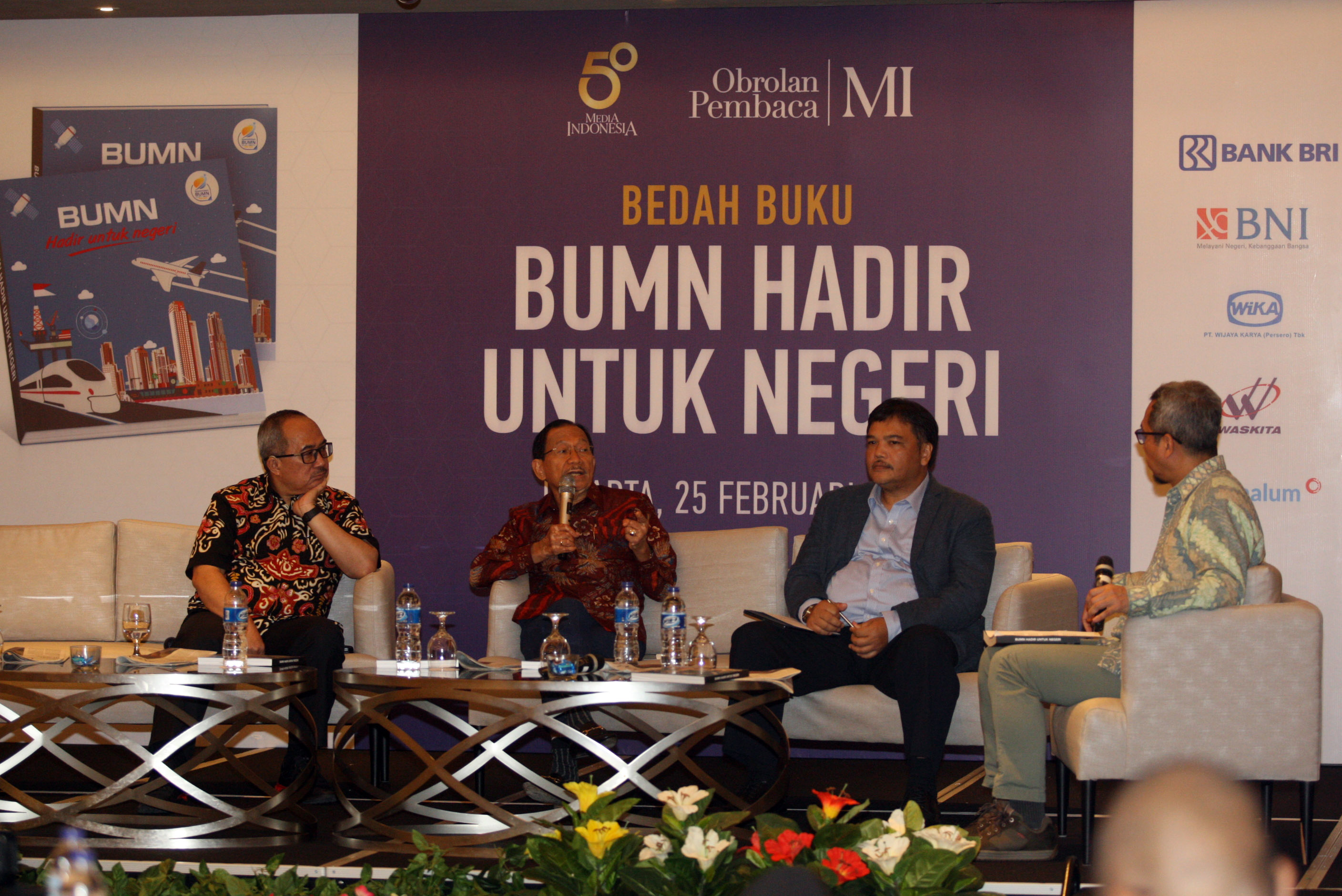 Bedah buku, BUMN Hadir Untuk Negeri di Hotel Ashley Jakarta Wahid Hasyim, Selasa (25/2).