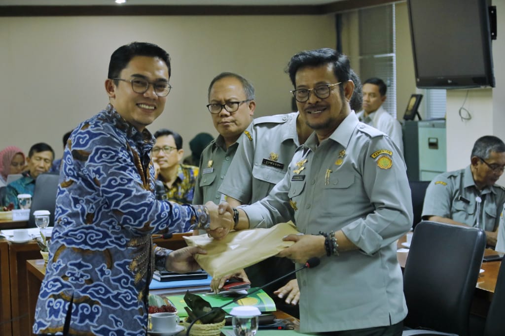 Mentan Syahrul Yasin Limpo menghadiri rapat kerja yang digelar Komite II DPD RI di Ruang Rapat Komite II Gedung B DPD, Jakarta, Senin (24/