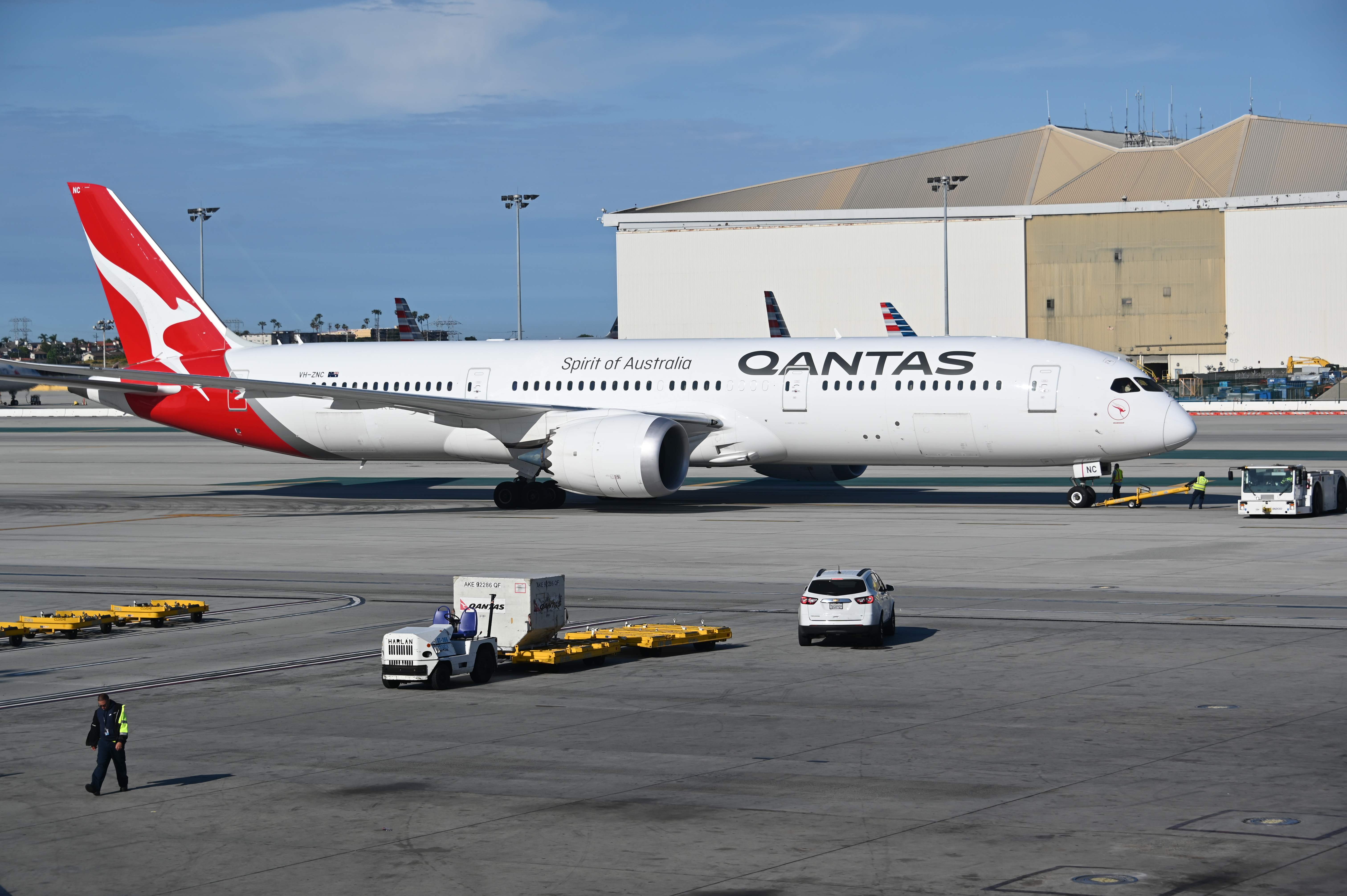 Pesawat milik maskapai penerbangan asal Australia Qantas