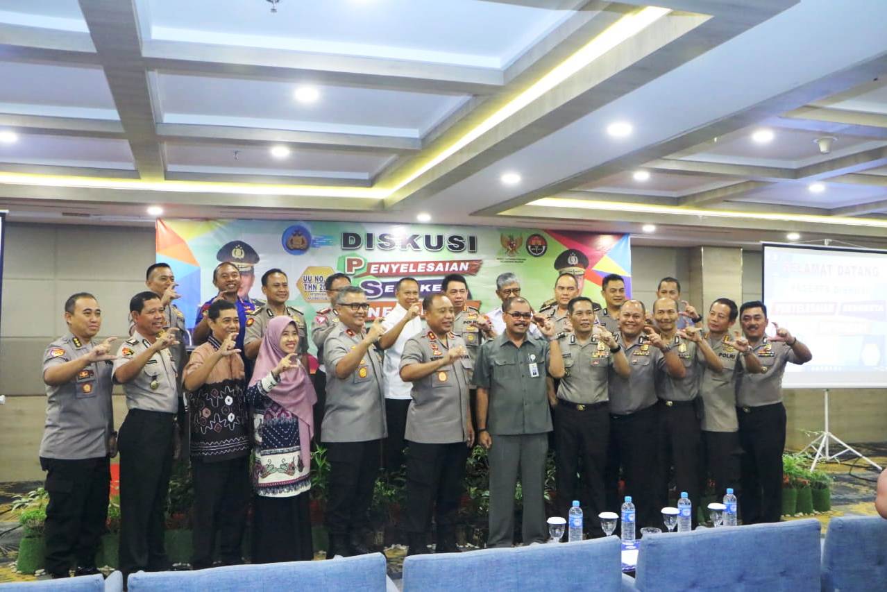  Mabes Polri perkuat tugas dan fungsi kehumasan lewat diskusi.