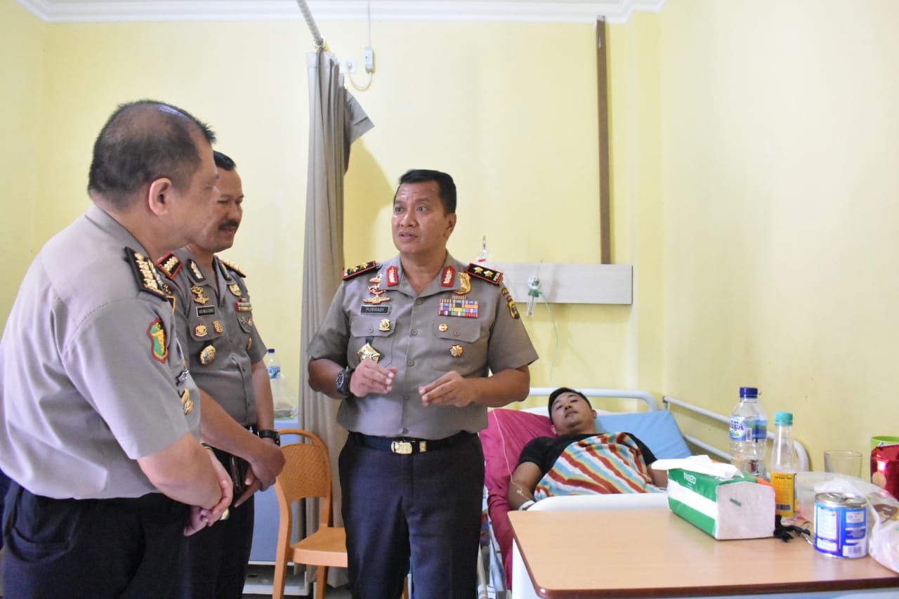 Kapolda Lampung Irjen Purwadi Arianto saat meninjau layanan RS Bhayangkara Polda Lampung, Bandar Lampung, Kamis (6/2/2020).