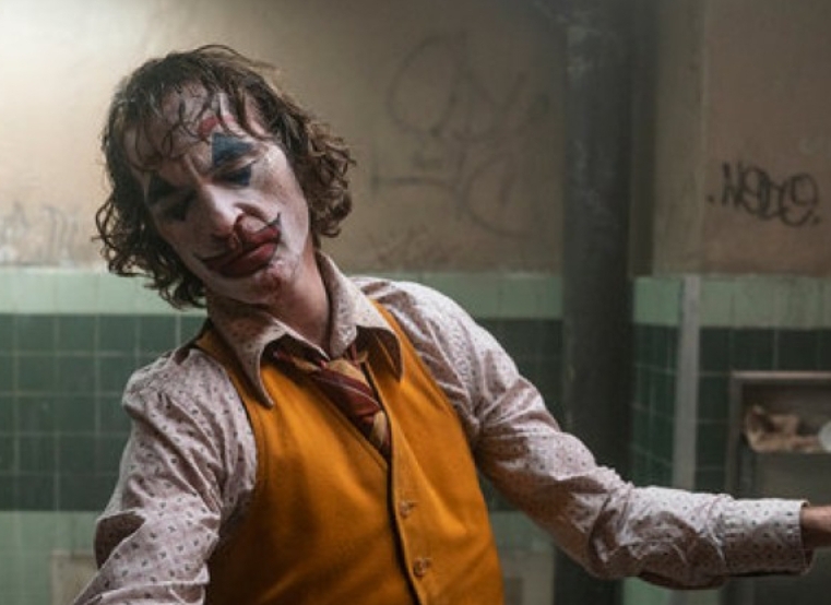 Aktor Joaquin Phoenix dinobatkan menjadi aktor terbaik BAFTA 2020 lewat perannya sebagai Joker.