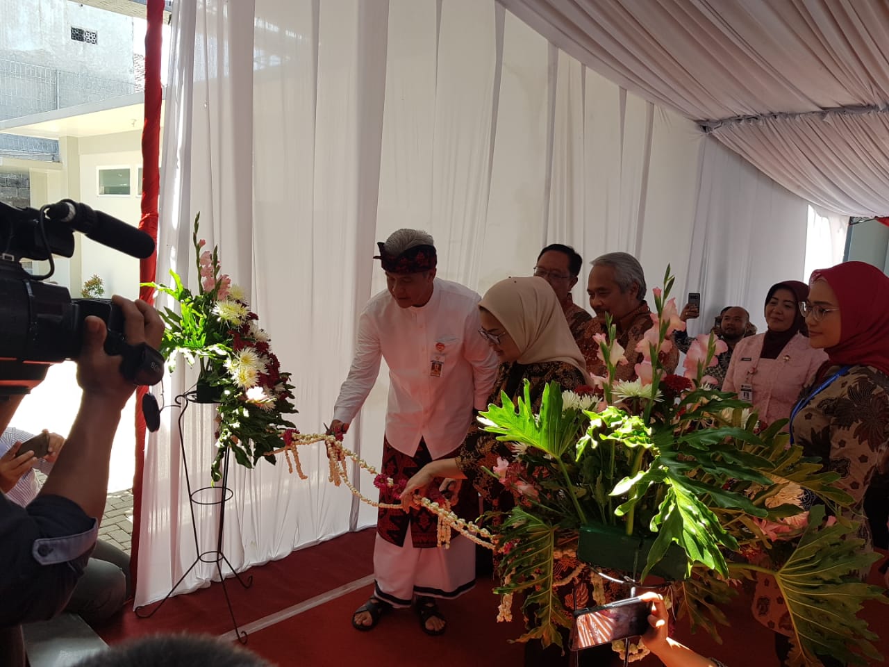 Peresmian pabrik farmasi milik PT Sampharindo Retroviral Indonesia (SRI)