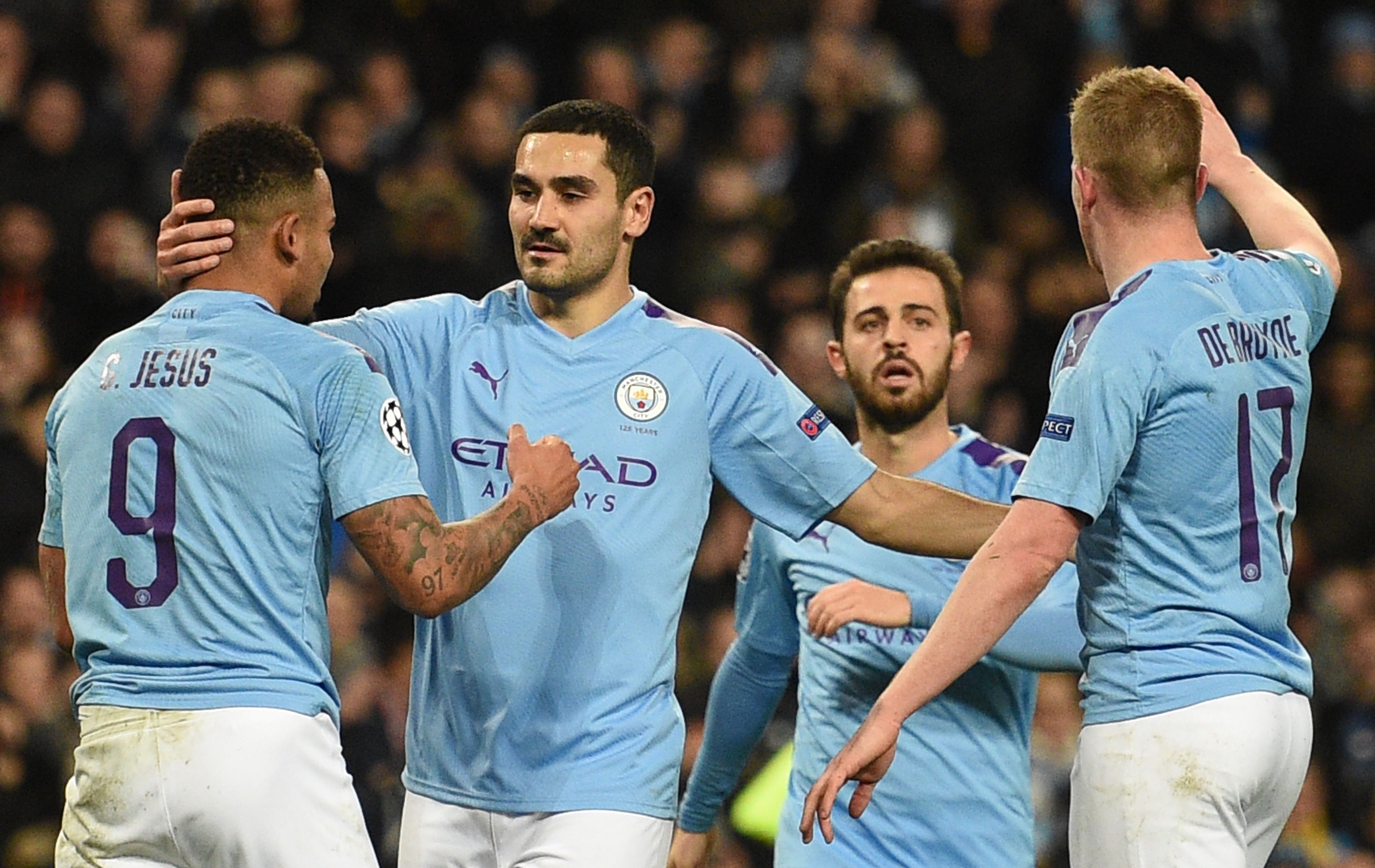 Para pemain Manchester City melakukan selebrasi usai mencetak gol di laga Liga Champions