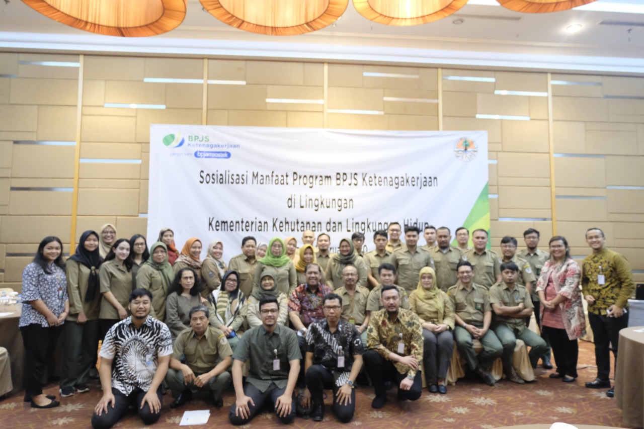 BP Jamsostek Cabang Jakarta Slipi melakukan kegiatan sosialisasi ke perwakilan direktorat eselon I Kementerian LHK di Jakarta Barat.