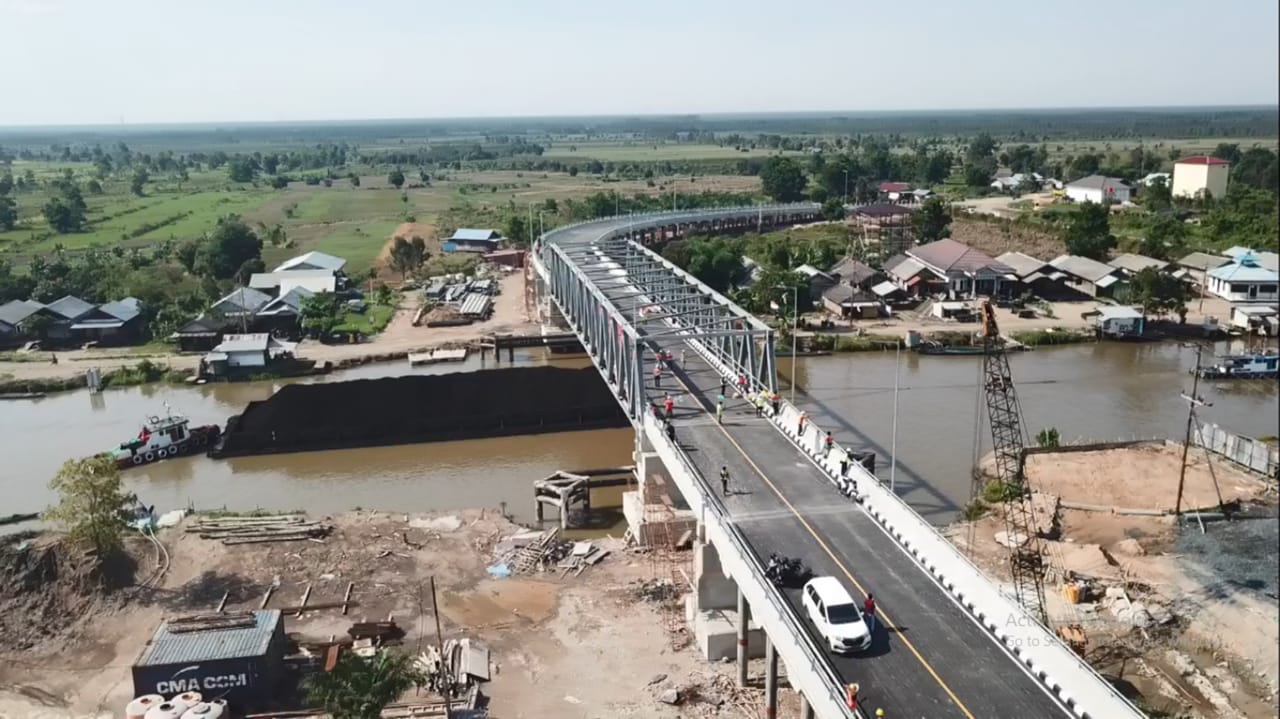 Jembatan Akses Warga Pinggiran Kabupaten Tapin Diresmikan