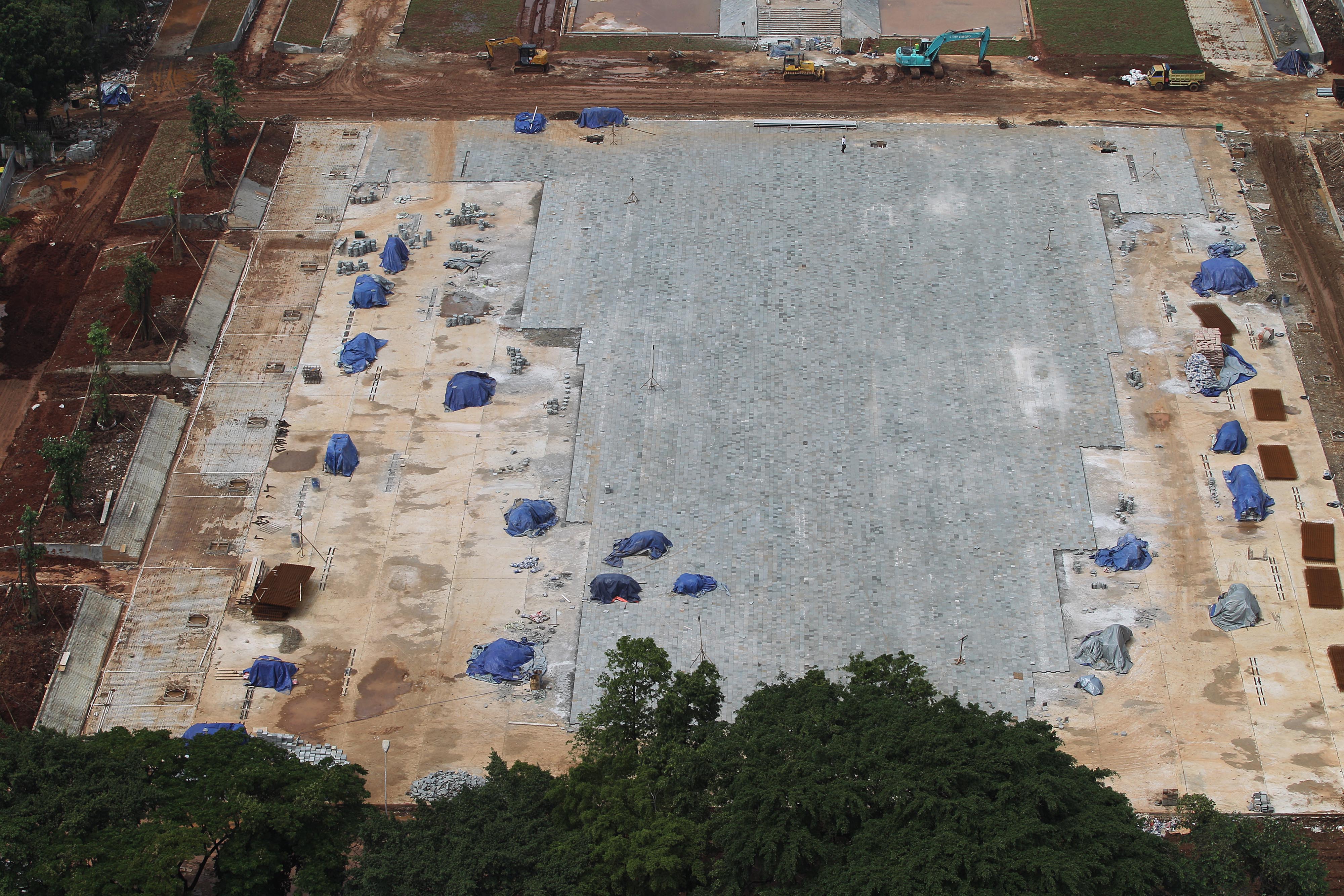 Revitalisasi Monas terus dikebut. Rencananya pintu masuk Monas akan bergeser. 