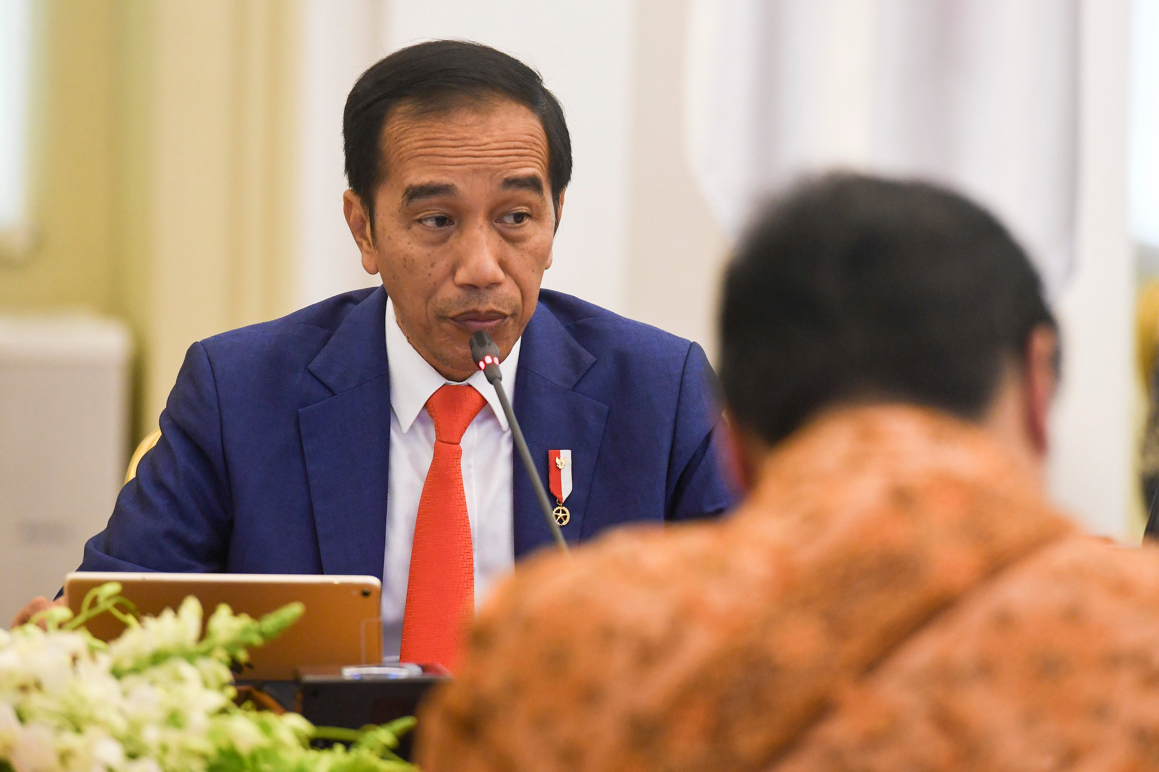 Presiden Joko Widodo saat memimpin rapat terbatas soal kesiapan Indonesia menghadapi virus korona