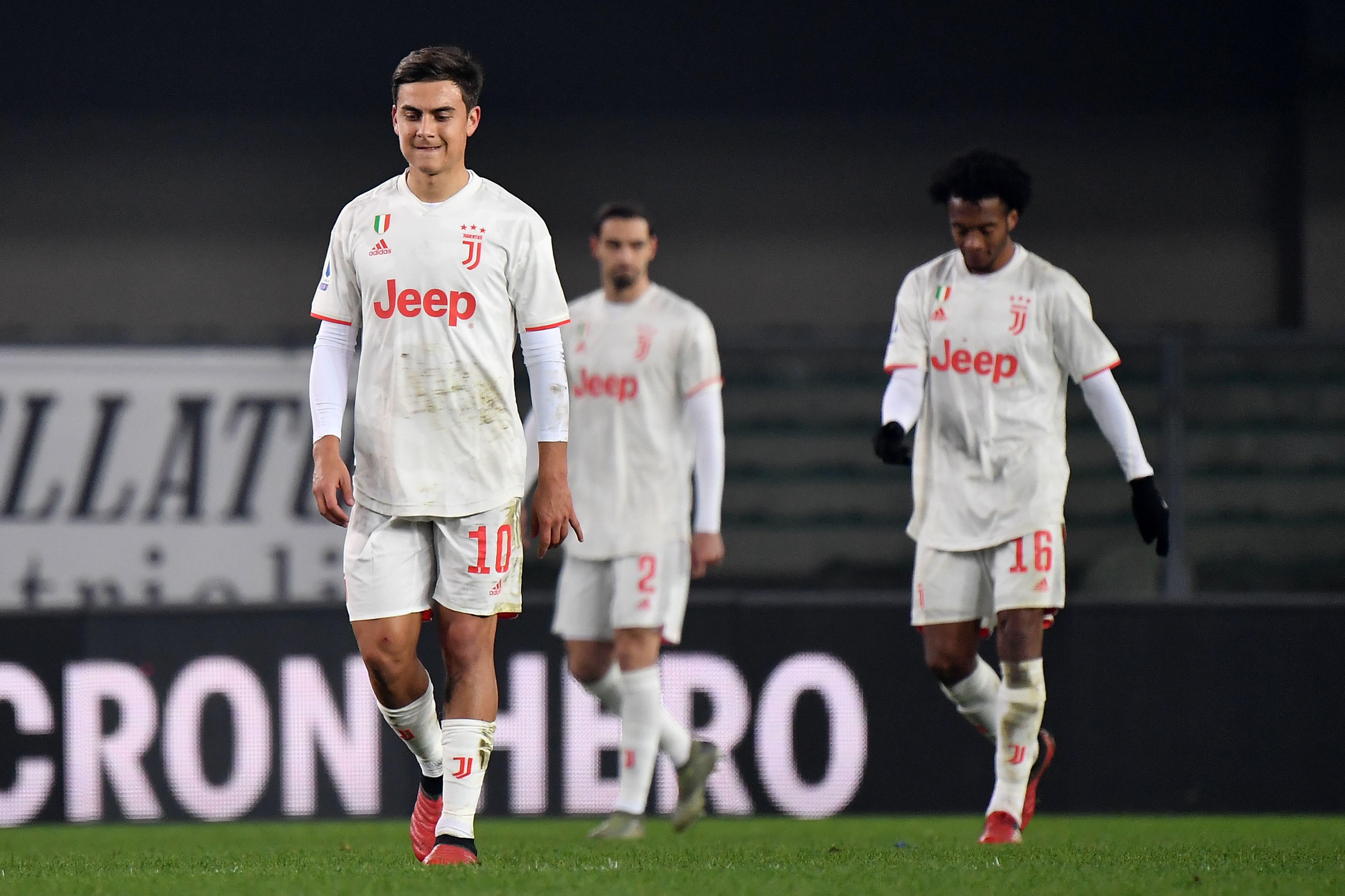 Para pemain Juventus bereaksi usai kalah 1-2 dari Hellas Verona di laga Serie A