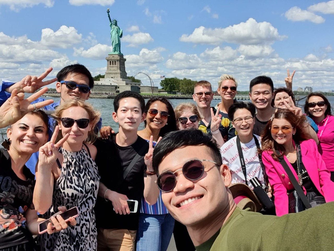 Para guru yang terpilih akan diterbangkan ke New York untuk mengikuti global summit pada bulan Agustus 2020 mendatang.