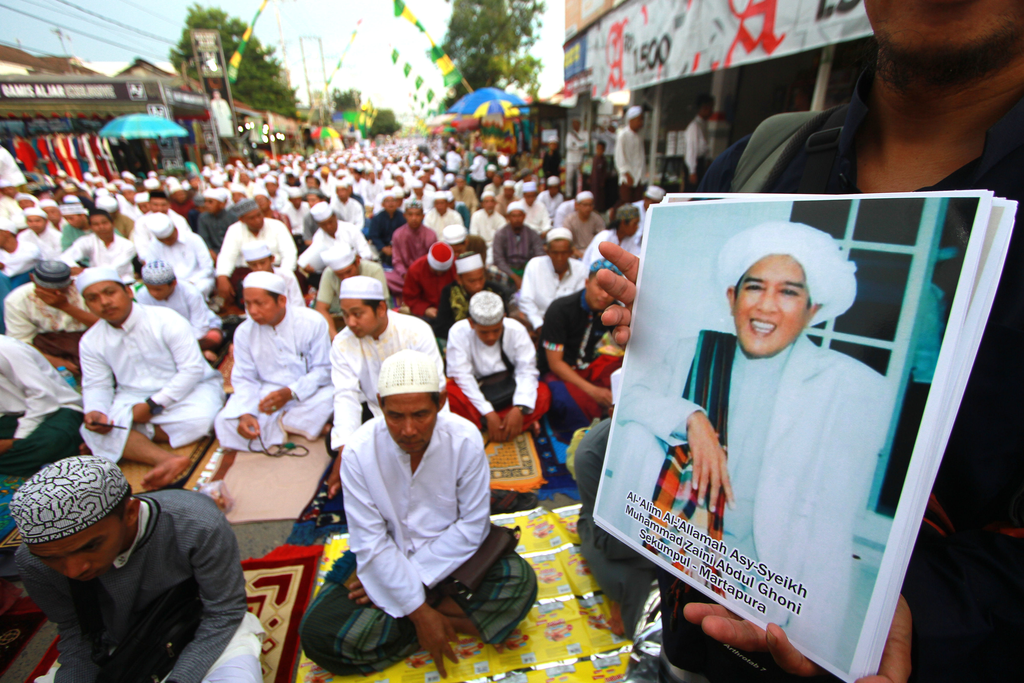 Haul alamarhum KH Muhammad Zaini Abdul Gani atau Guru Sekumpul, tahun lalu