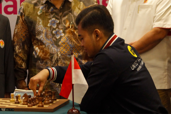 Pacatur putra Novendra Priasmoro akhirnya berhasil mendapatkan gelar Grand Master (GM).