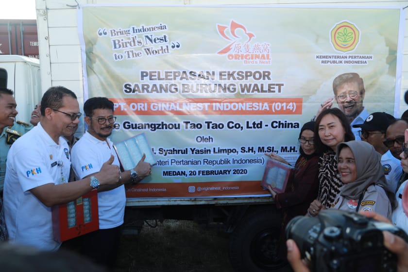Menteri Pertanian Syahrul Yasin Limpo melakukan pelepaan ekspor sarang burung walet ke Guangzhou, Tiongkok. 