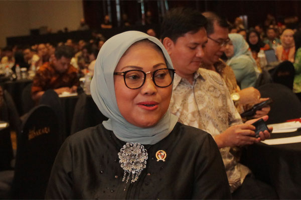 Pemerintah Sampaikan Supres Omnibus Law Cipta Kerja ke DPR Siang 