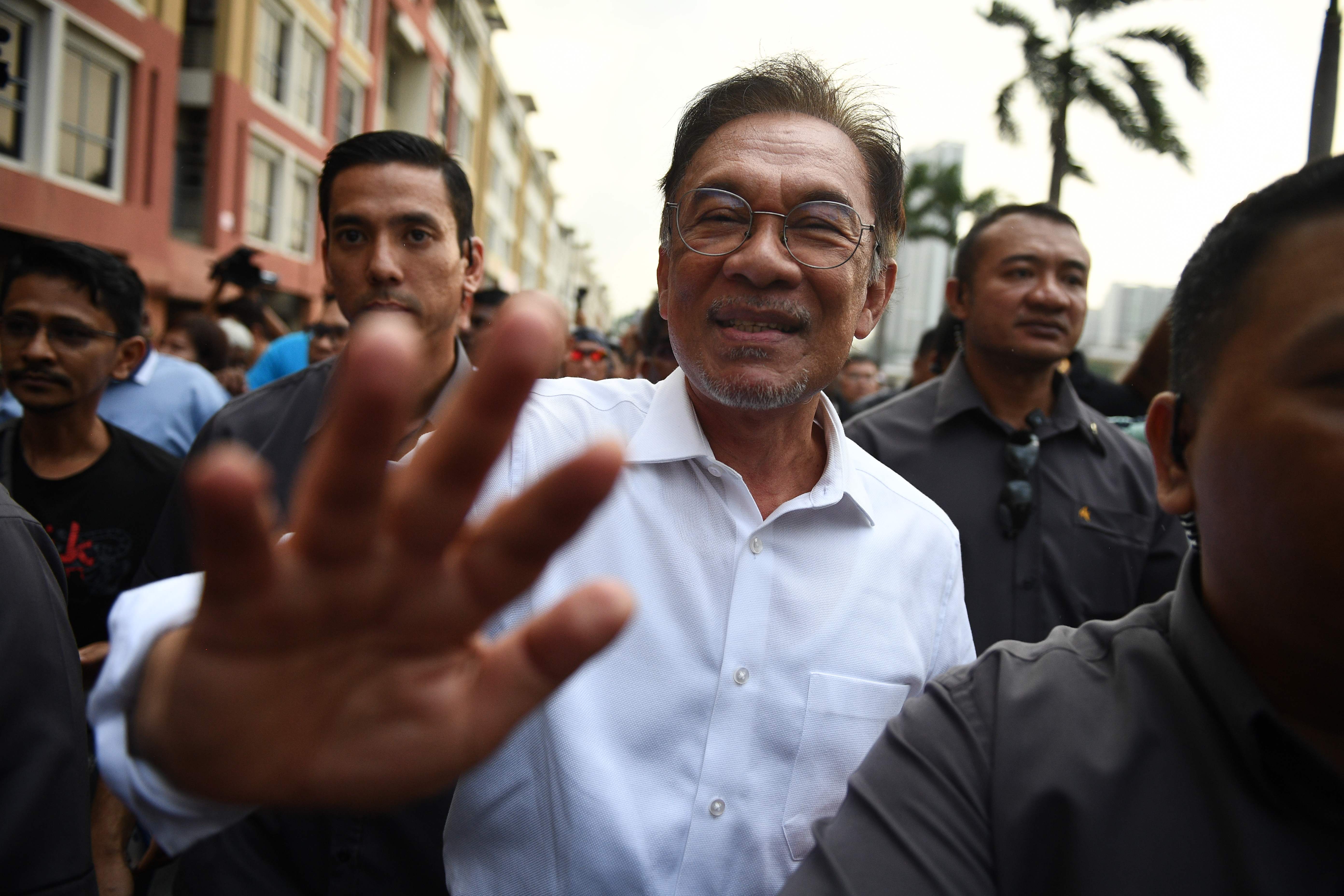 Presiden Partai Keadilan Rakyat (PKR) Anwar Ibrahim