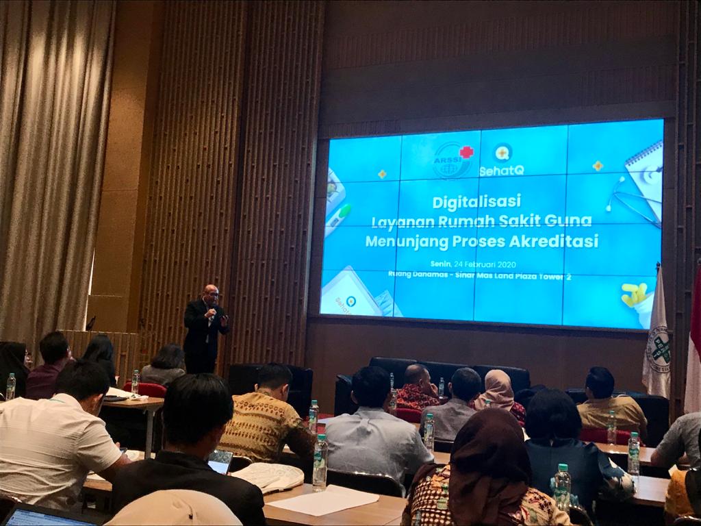 Untuk meningkatkan pelayanan di rumah sakit, aplikasi teknologi menjadi salah satu alternatif. 