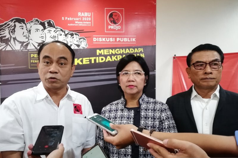 Ketua Umum Projo Budi Arie Setiadi, Deputi Gubernur Senior Bank Indonesia Destri Damayanti, dan Kepala KSP Moeldoko.
