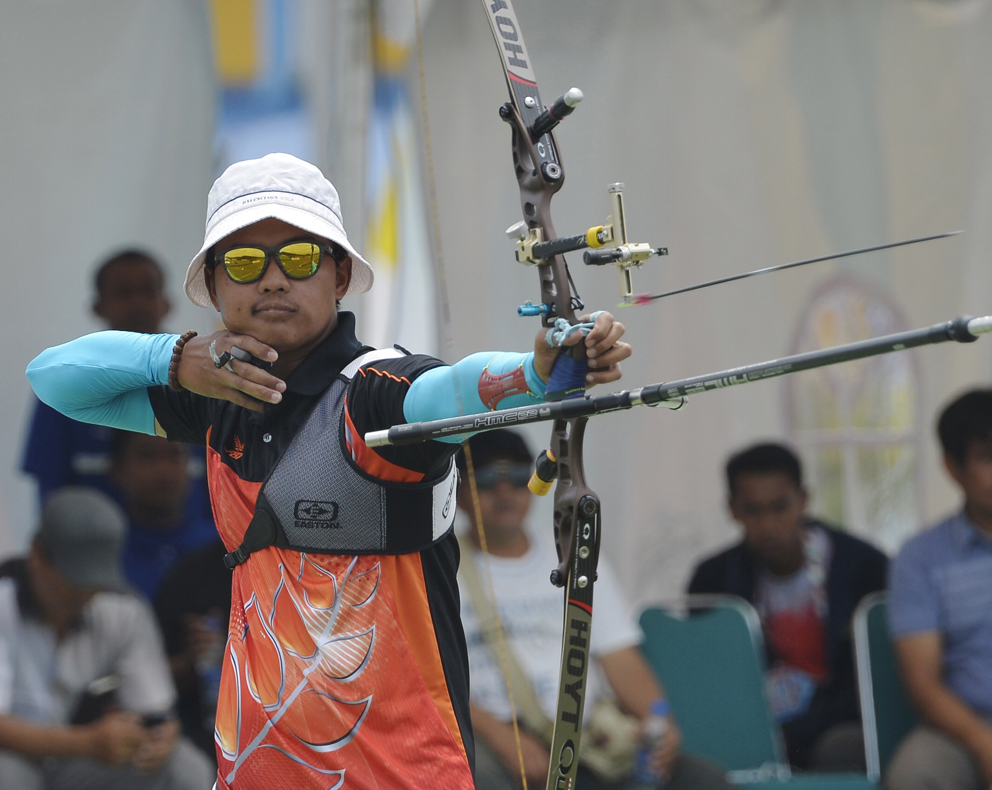 Atlet panahan Jawa Timur Riau Ega Agatha 