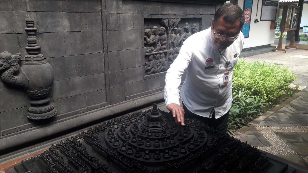 Lantai 9 dan 10 Candi Borobudur Ditutup untuk Wisatawan