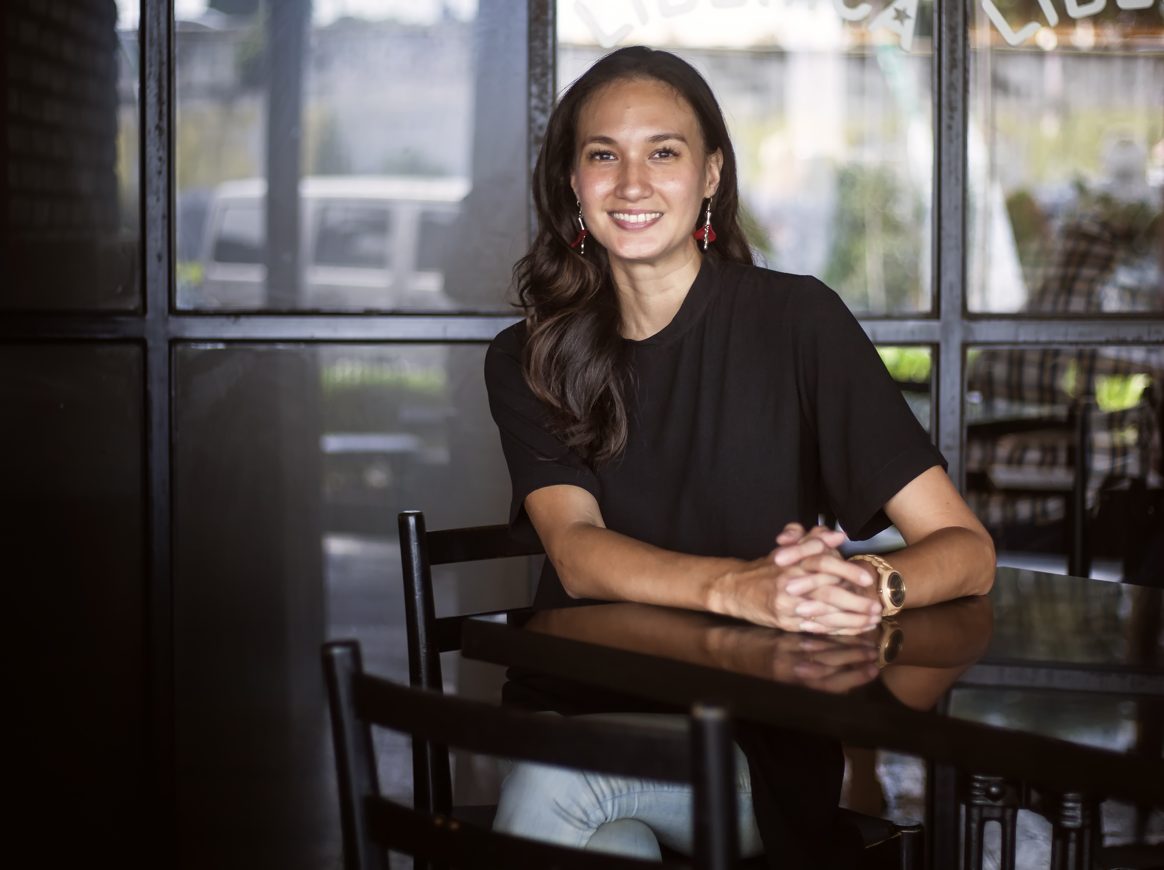 Selebritas yang dikenal sebagai pegiat lingkungan, Nadine Chandrawinata