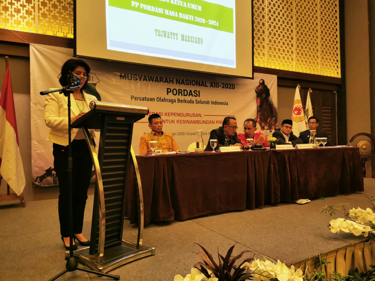 Ketua Umum PP Pordasi yang baru triwatty Marciano berpidato usai ditetapkan sebagai ketua umum PP Pordasi
