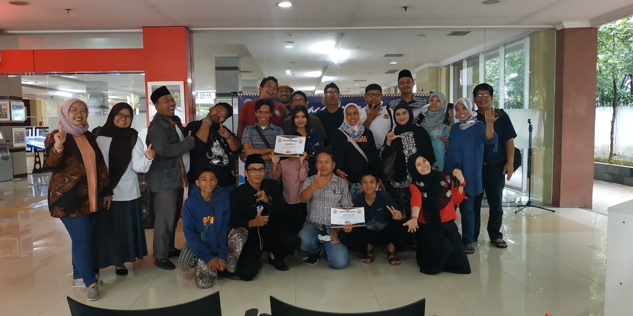 Lomba Baca Cerpen Betawi di Lobby Perpustakaan Cikini, Taman Ismail Marzuki, Jakarta, Minggu (9/02).