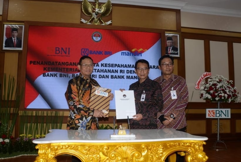  Penandatanganan MoU Penyediaan dan Pemanfaatan Jasa Layanan Perbankan dengan tiga bank BUMN di Gedung Kemenhan RI, Jakarta, Jumat (13/3).