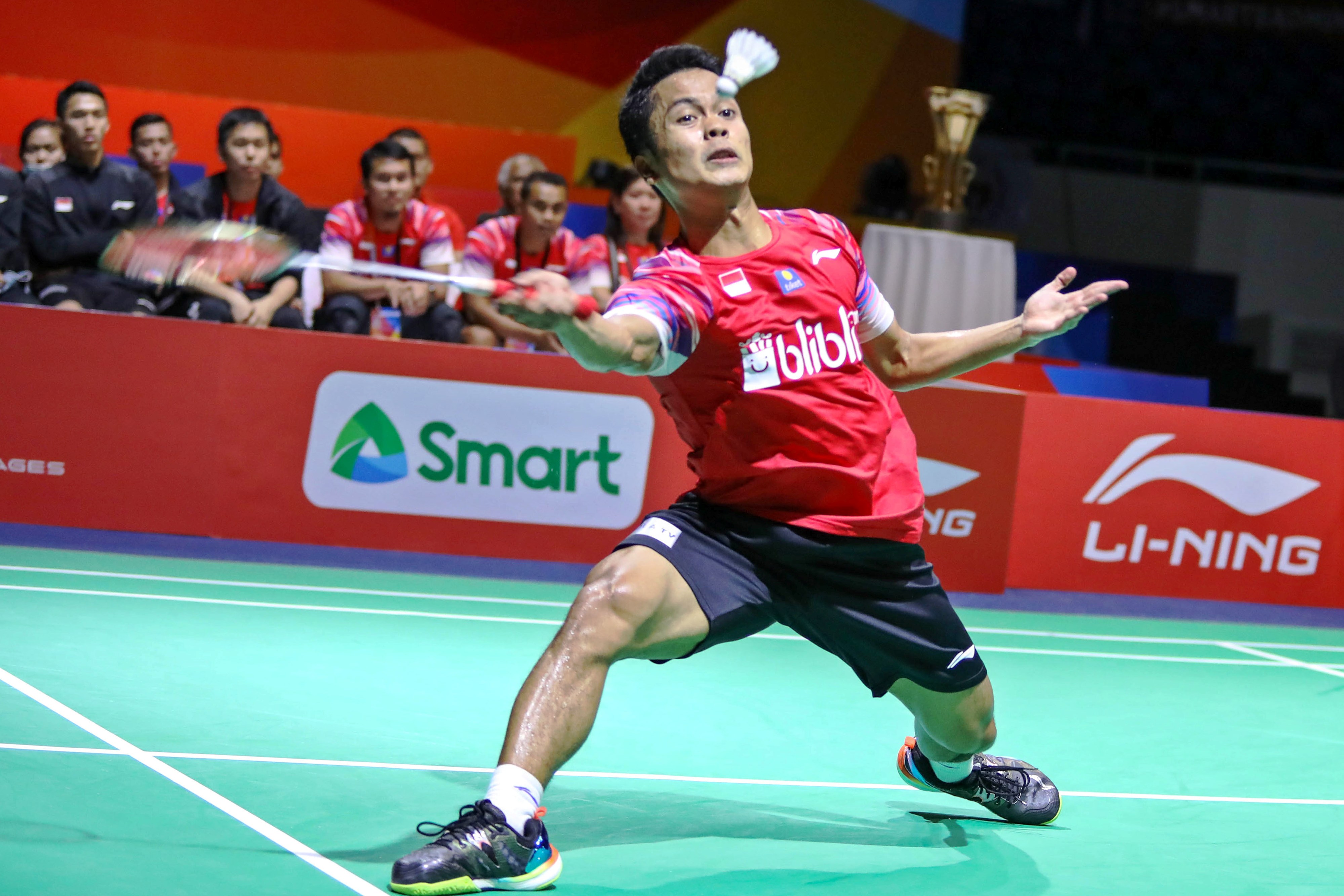 Absennya Kento Momota, juara tahun lalu, membuka peluang Anthony dan kawan-kawan tunggal putra untuk menjadi juara.