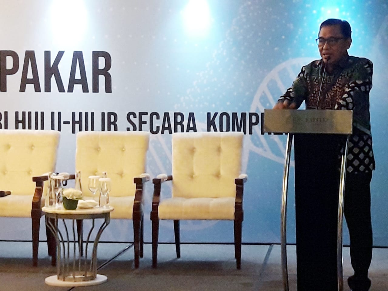 Ketua Umum IndoHCF Dr. dr. Supriyantoro, Sp.P, MARS. 