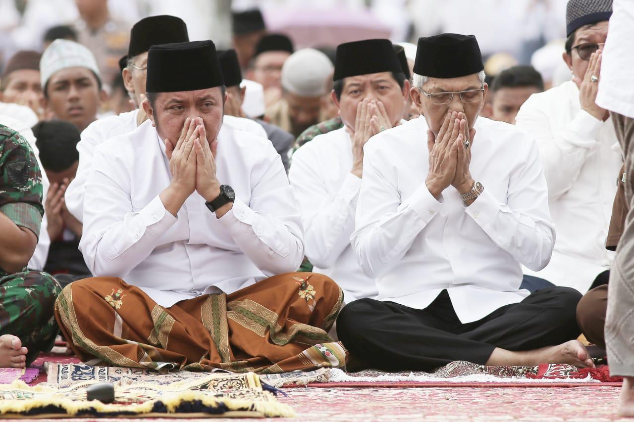 Gubernur Sumsel Herman Deru memgajak masyarakat melaksanakan salat hajat di rumah masing-masing dalam menyikapi wabah.