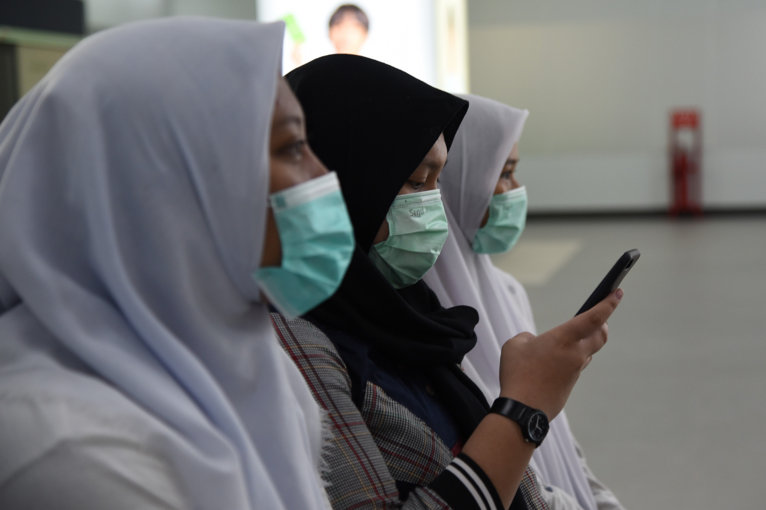 Mahasiswi Mengaku Timbun Masker Demi Biaya Kuliah