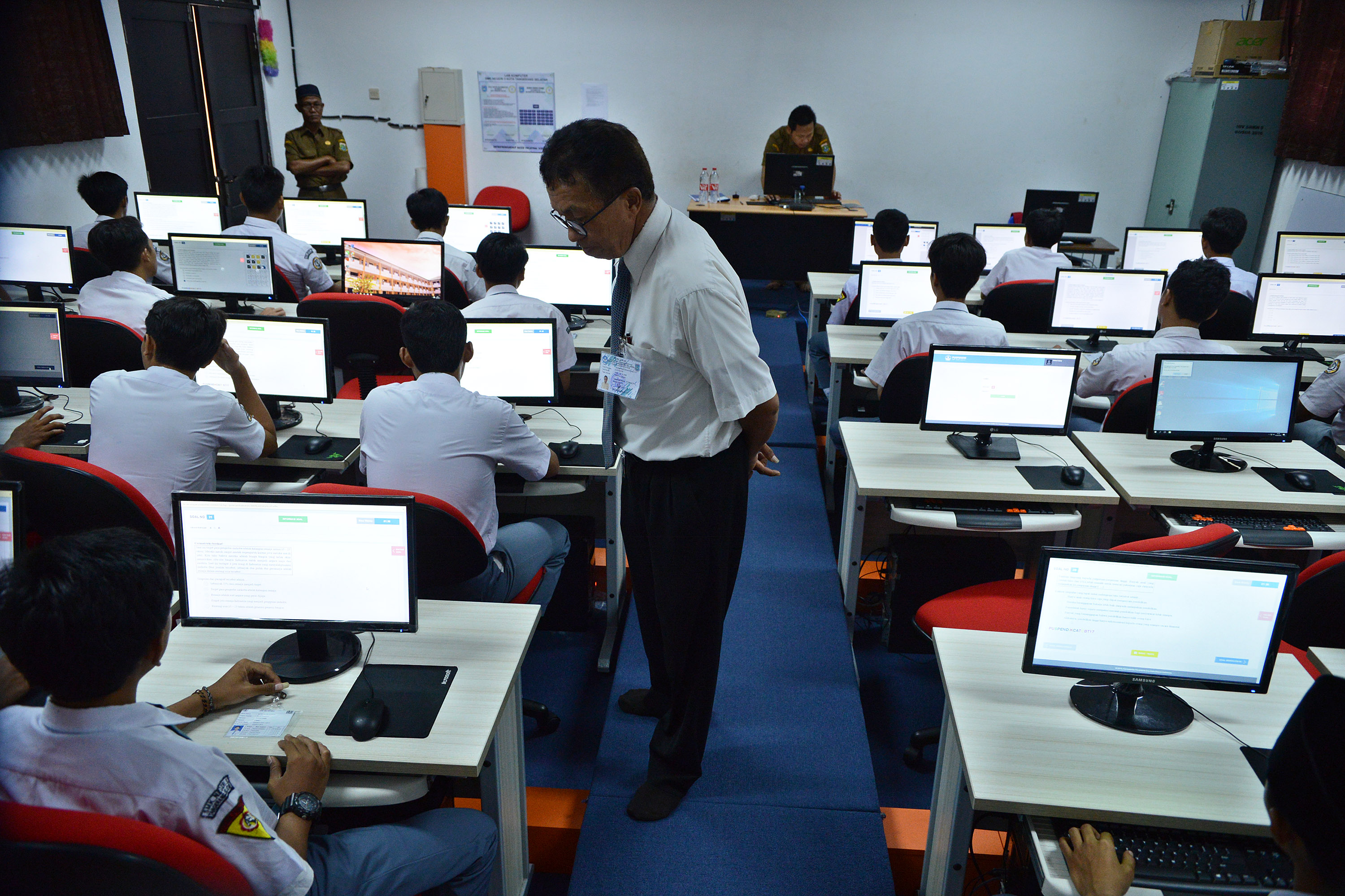 Kementerian Agama memastikan Ujian Nasional (UN) bagi Madrasah Tsanawiyah (MTs) dan Madrasah Aliyah (MA) ditiadakan.