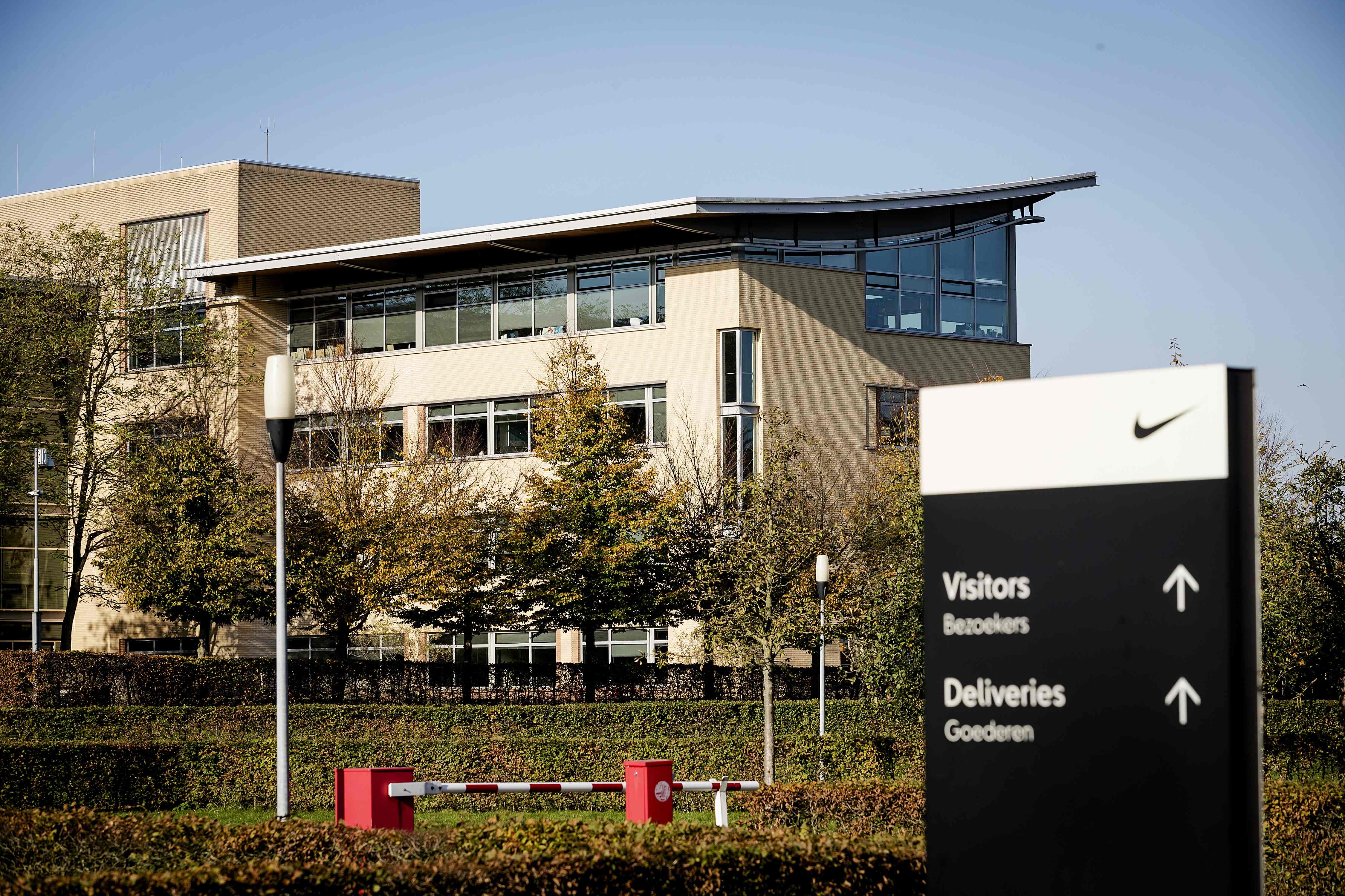 Markas Nike di Eropa yang berada di Hilversum, Belanda.